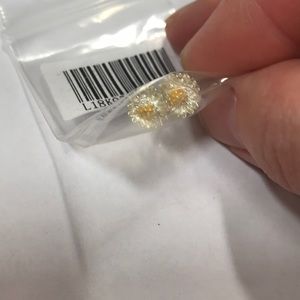 COPY - 925 sterling silver daisy earrings!!